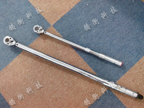 可調(diào)式扭矩扳手圖片