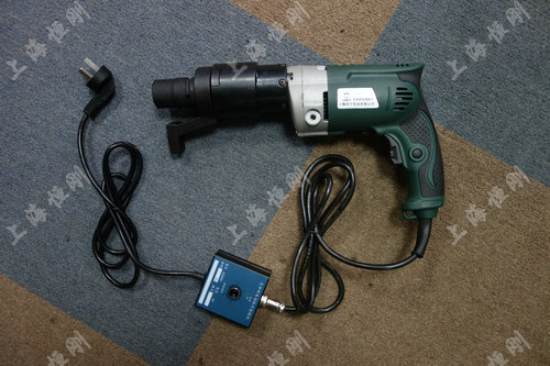 電動扭力扳手