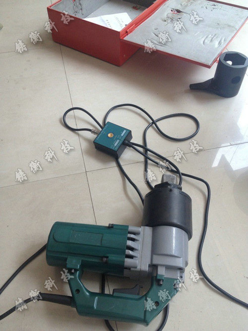 扭剪型電動扳手