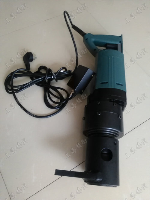 電動定扭矩扳手