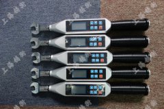 180n.m電子式扭矩扳手帶背光功能 180n.m電子式扭矩扳手帶背光功能