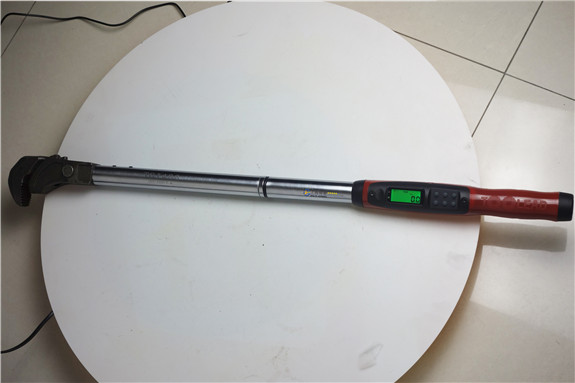 力矩扳手檢測直螺紋鋼筋套筒