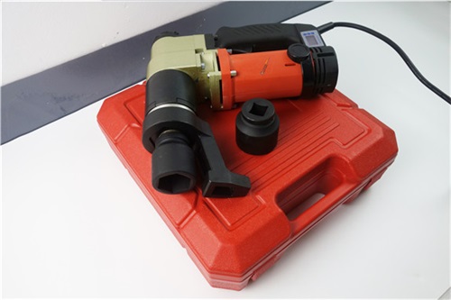 �ߏ�(qi��ng)��˨늄�Ť�ذ���