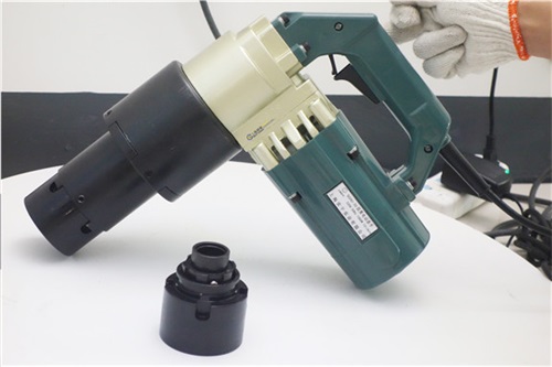 �L���Ͳ��˨�A�o����Ť���Ͷ�Ť��늄Ӱ���